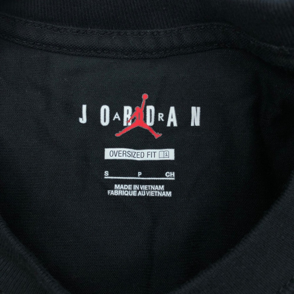 Nike Jordan Flight Oversized T-Shirt Womens Small Black Graphic Sneaker Tee - Picture 3 of 9
